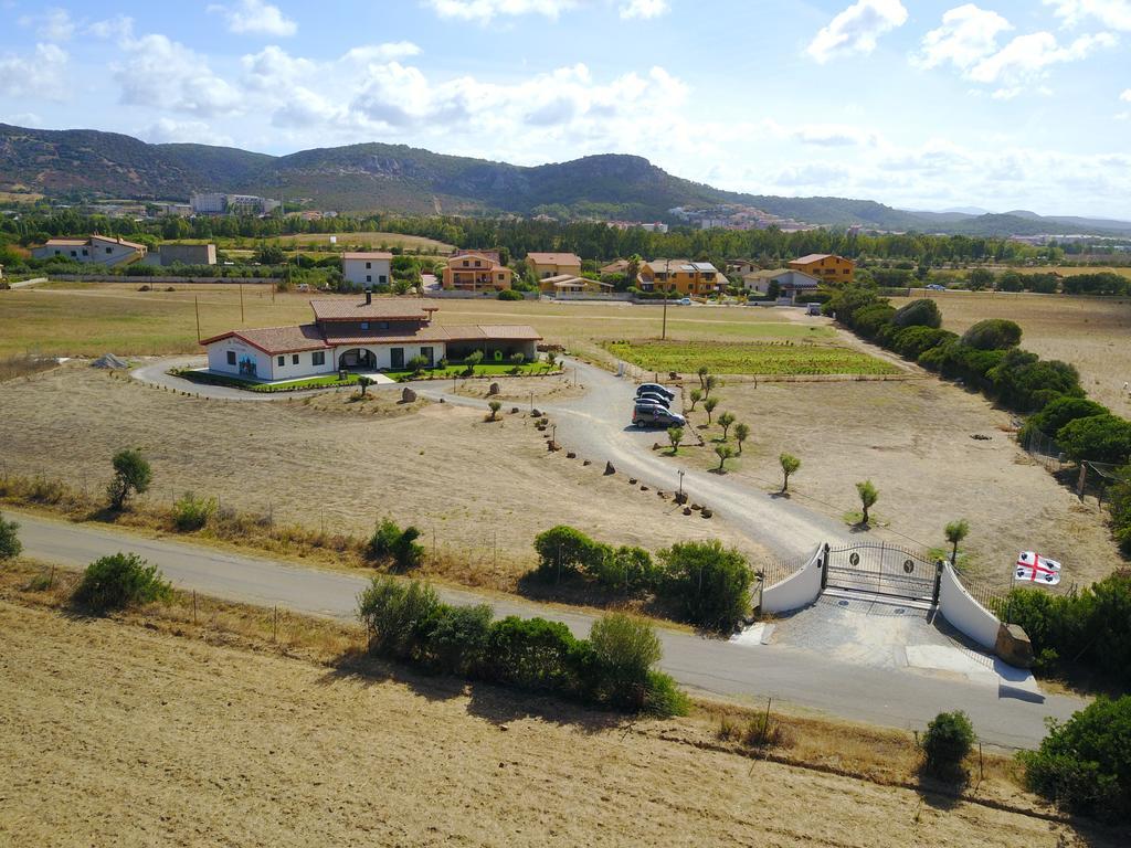 Agriturismo Sa Scalitta Carbonia Exterior foto